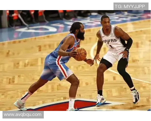 杭州网球队技术争议引发热议球员表现与教练策略成焦点讨论